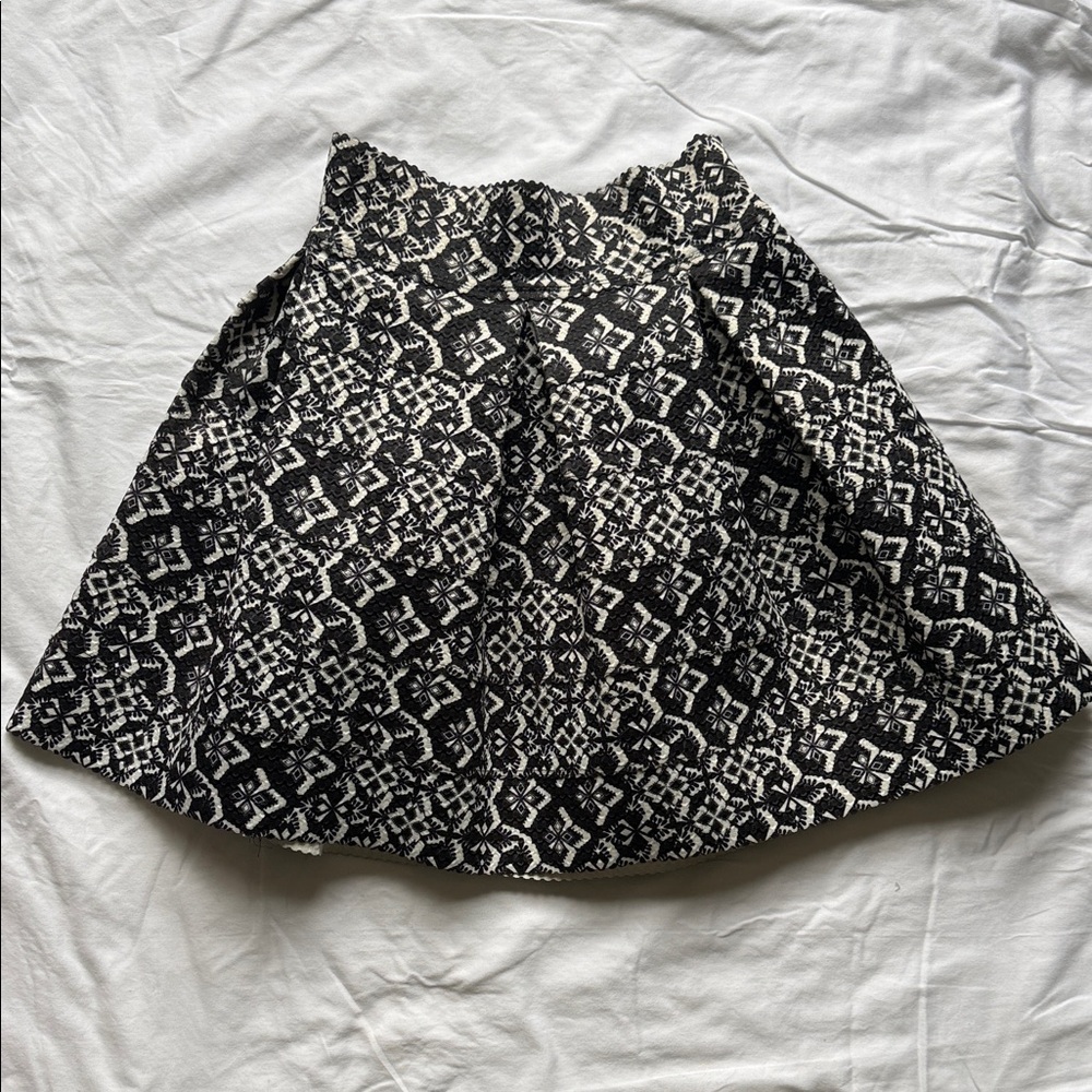 Xhilaration Black and White A-Line Skirt